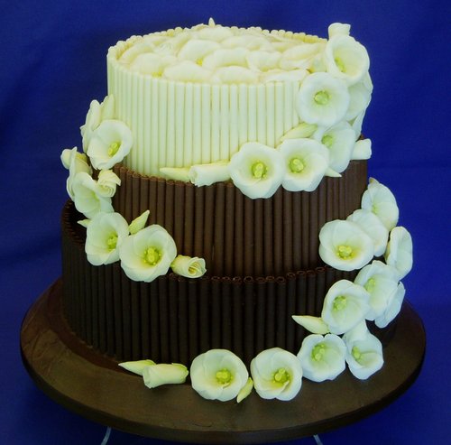 Chocolate Lisianthus Wedding Cake