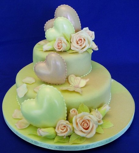 Chocolate Hearts and Roses Wedding Cake