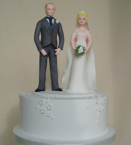 Royal Iced Blossom Wedding Cake